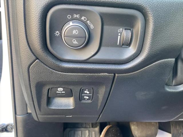 2025 Ram 1500 Big Horn Crew Cab 4x4 5'7" Box