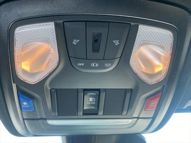 2025 Ram 1500 Big Horn Crew Cab 4x4 5'7" Box