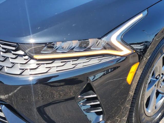 2023 Kia K5 LXS