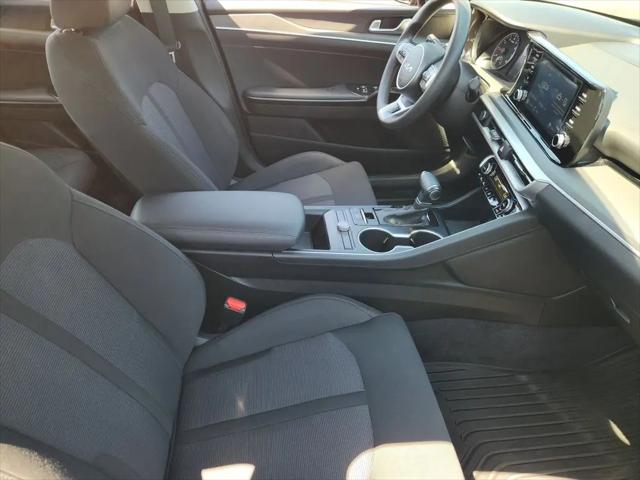 2023 Kia K5 LXS