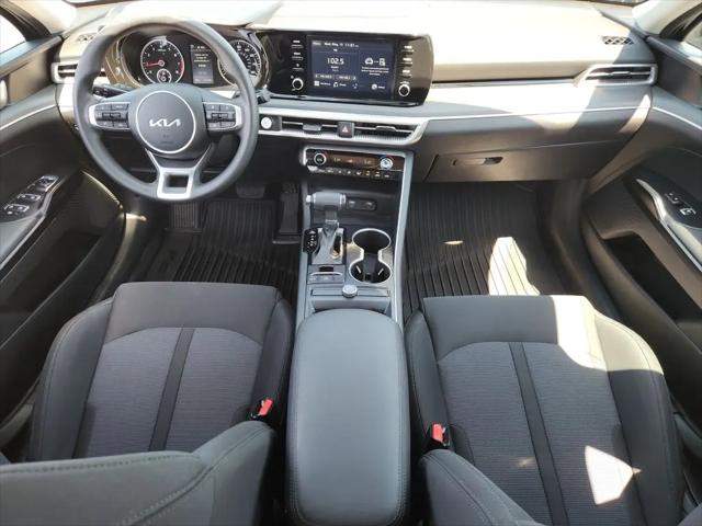 2023 Kia K5 LXS