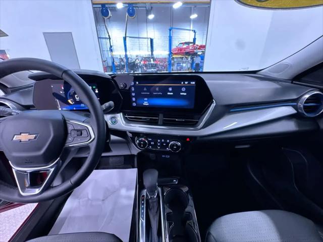 2025 Chevrolet Trax FWD LT