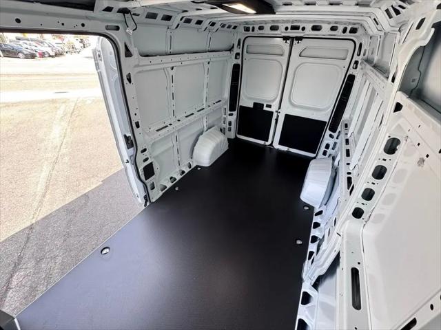 2024 Ram ProMaster 2500 Cargo Van Tradesman High Roof 159" WB w/Pass Seat
