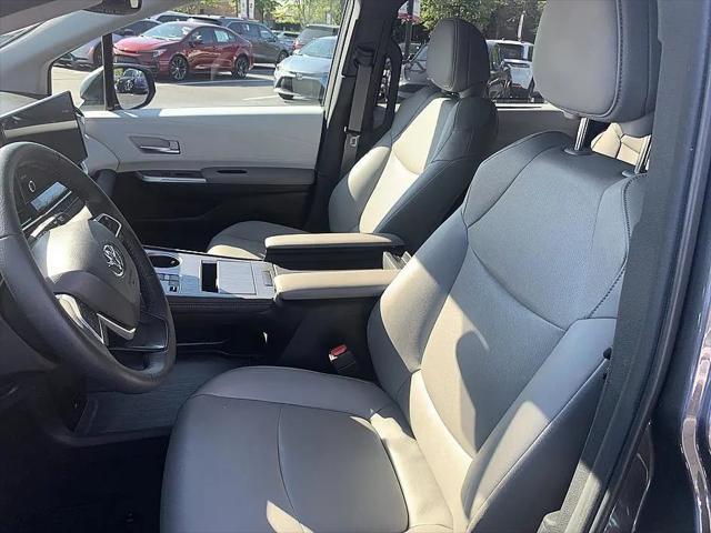 2025 Toyota Sienna XLE