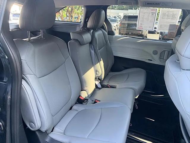 2025 Toyota Sienna XLE
