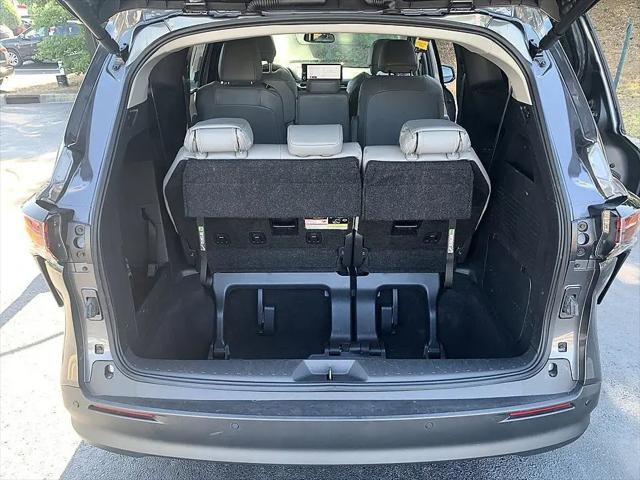 2025 Toyota Sienna XLE