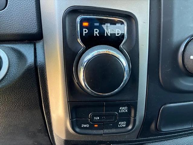 2019 Ram 1500 Classic SLT Crew Cab 4x4 6'4" Box