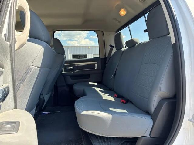 2019 Ram 1500 Classic SLT Crew Cab 4x4 6'4" Box
