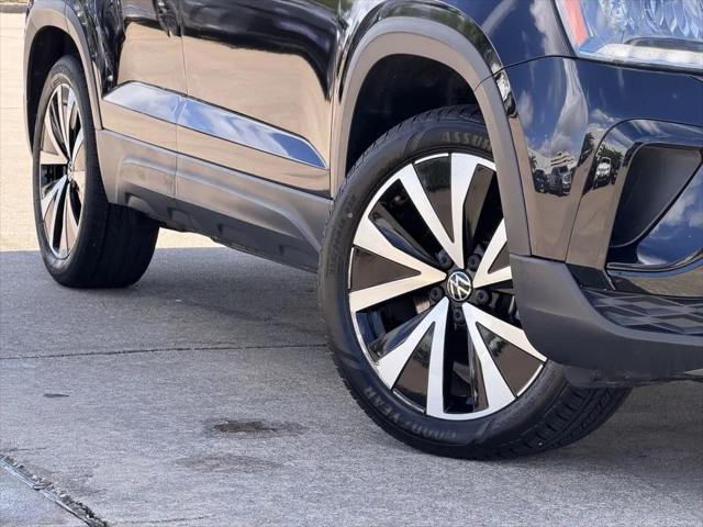 2024 Volkswagen Taos 1.5T SE