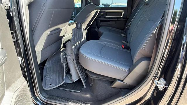 2024 Ram 1500 Classic Warlock Crew Cab 4x4 5'7" Box