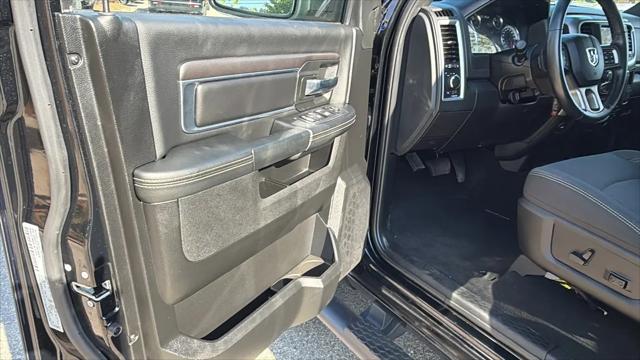 2024 Ram 1500 Classic Warlock Crew Cab 4x4 5'7" Box