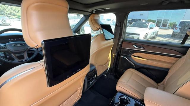 2025 Jeep Grand Cherokee L Summit 4x4