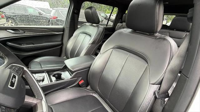2025 Jeep Grand Cherokee L Limited 4x4
