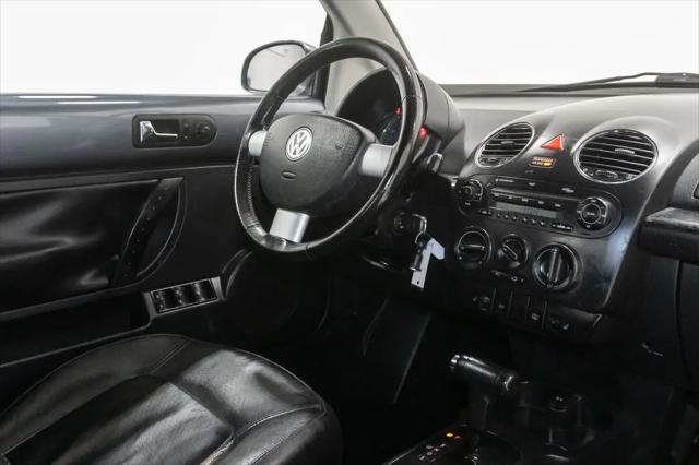 2006 Volkswagen New Beetle 2.5