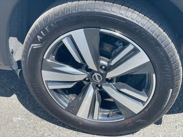 2025 Nissan Rogue SL Intelligent AWD