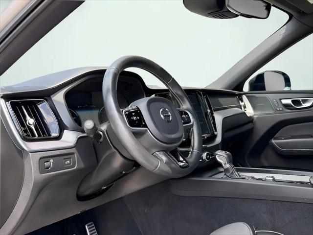 2020 Volvo XC60 T5 R-Design