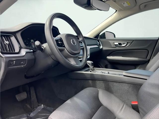 2020 Volvo V60 T5 Momentum