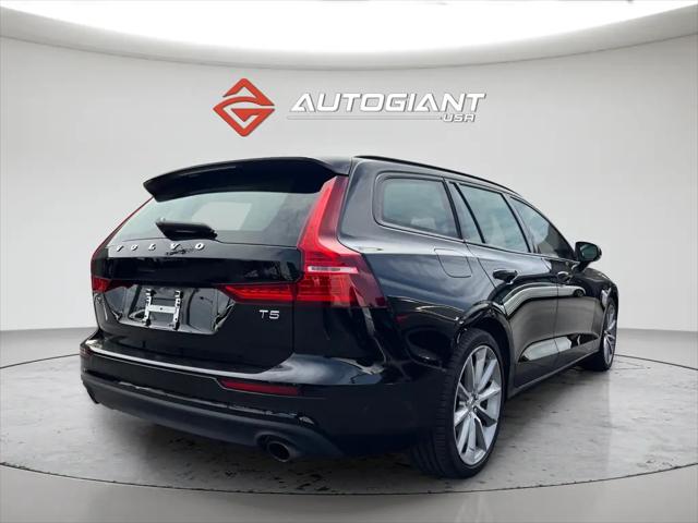 2020 Volvo V60 T5 Momentum