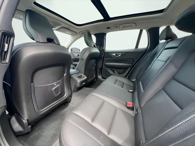2020 Volvo V60 T5 Momentum