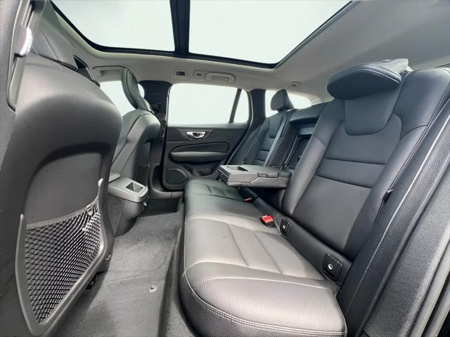 2020 Volvo V60 T5 Momentum