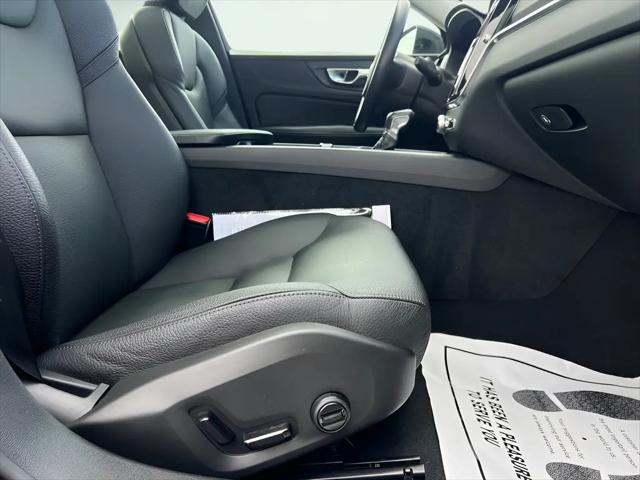 2020 Volvo V60 T5 Momentum