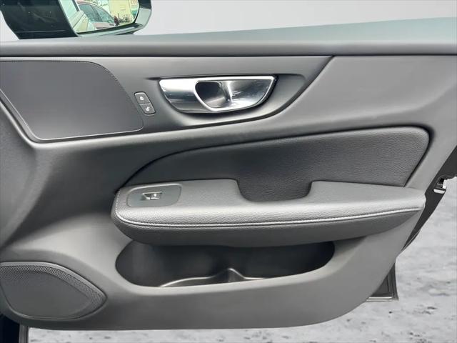 2020 Volvo V60 T5 Momentum