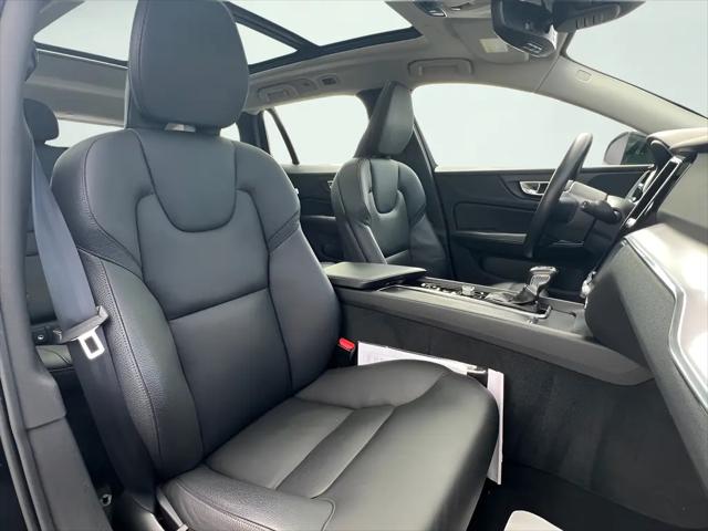 2020 Volvo V60 T5 Momentum