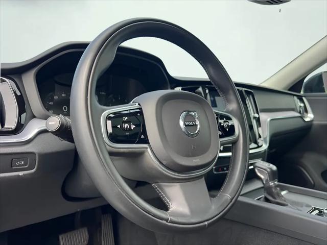 2020 Volvo V60 T5 Momentum