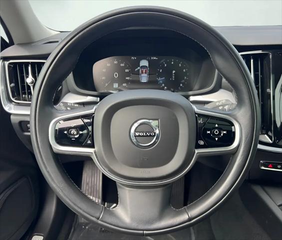 2020 Volvo V60 T5 Momentum