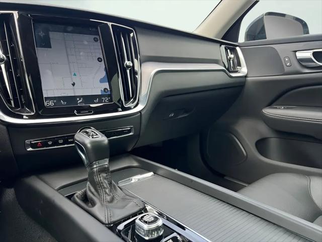 2020 Volvo V60 T5 Momentum