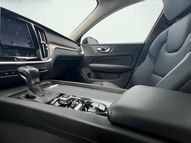 2020 Volvo V60 T5 Momentum