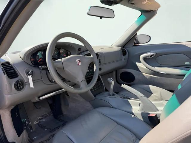 2001 Porsche 911 Carrera