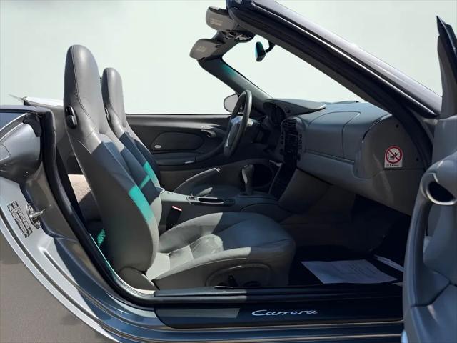 2001 Porsche 911 Carrera