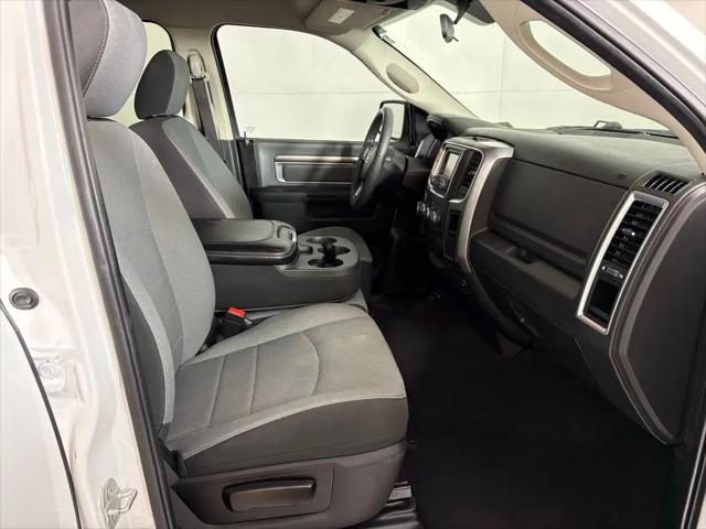 2024 Ram 1500 Classic SLT Quad Cab 4x2 6'4" Box