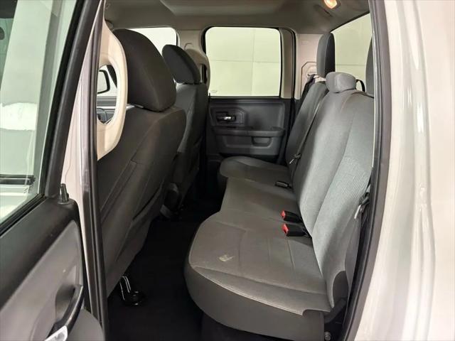2024 Ram 1500 Classic SLT Quad Cab 4x2 6'4" Box