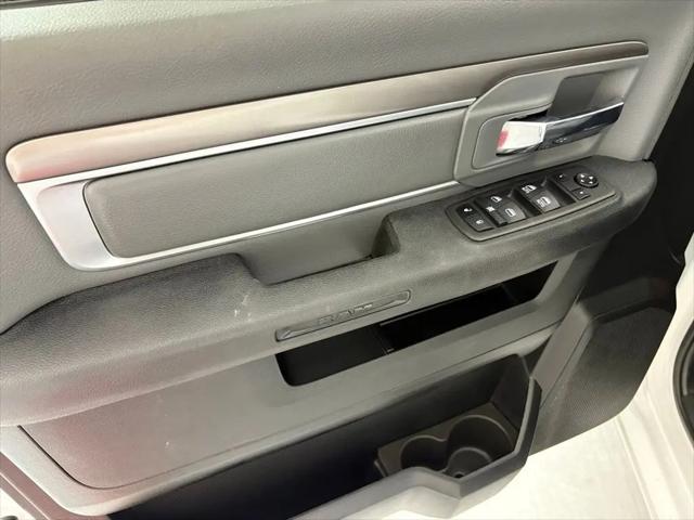 2024 Ram 1500 Classic SLT Quad Cab 4x2 6'4" Box