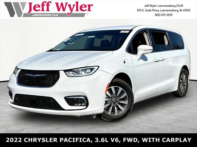 2022 Chrysler Pacifica Hybrid Touring L for sale in Lawrenceburg, IN