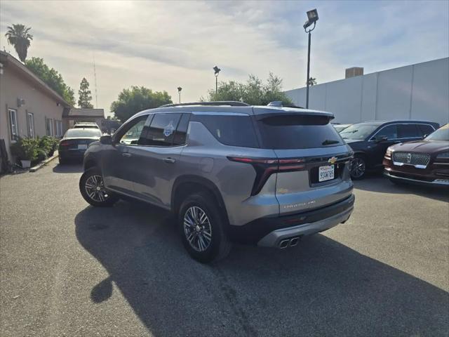 2025 Chevrolet Traverse AWD LT