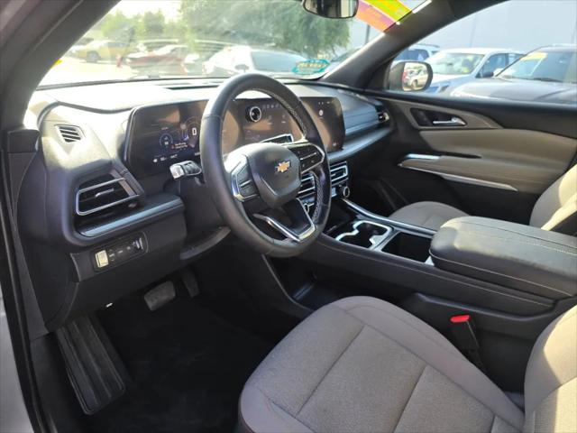 2025 Chevrolet Traverse AWD LT