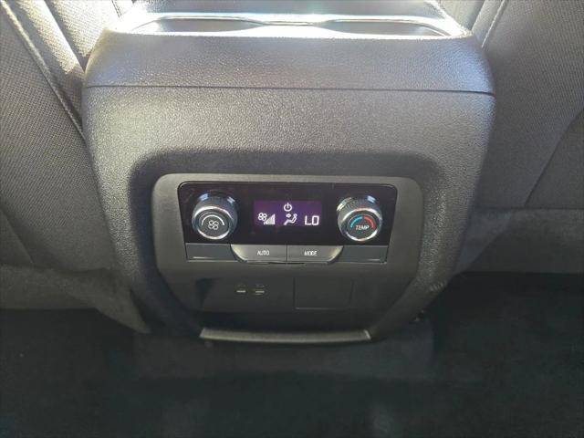 2025 Chevrolet Traverse AWD LT