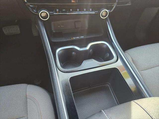 2025 Chevrolet Traverse AWD LT