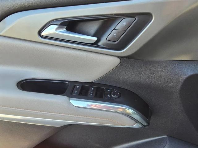 2025 Chevrolet Traverse AWD LT
