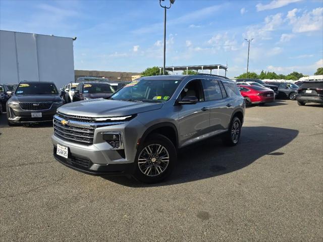 2025 Chevrolet Traverse AWD LT