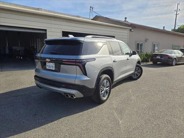2025 Chevrolet Traverse AWD LT