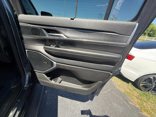 2023 Jeep Wagoneer Series II Carbide 4x4