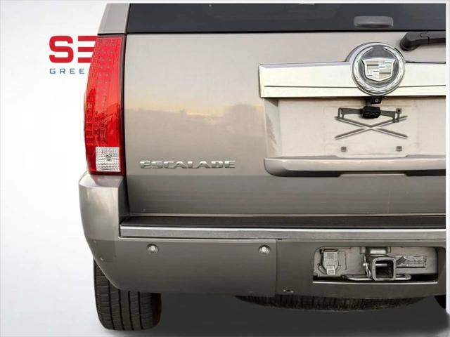 2007 Cadillac Escalade Standard