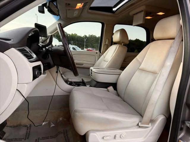 2007 Cadillac Escalade Standard