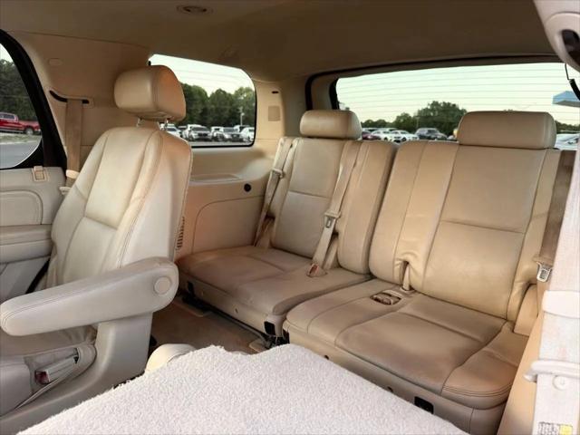 2007 Cadillac Escalade Standard