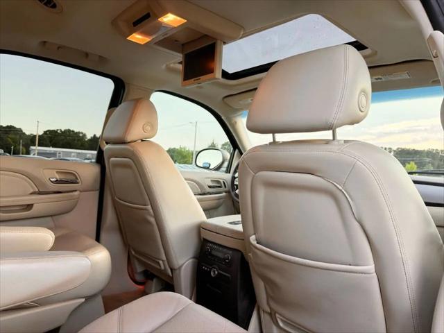 2007 Cadillac Escalade Standard