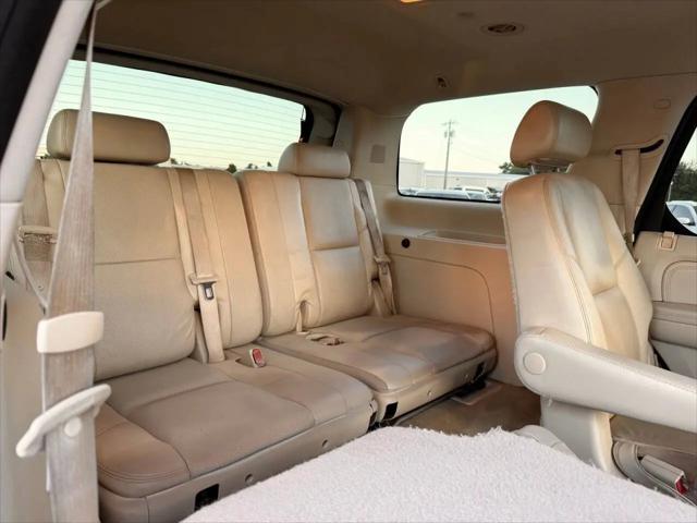 2007 Cadillac Escalade Standard